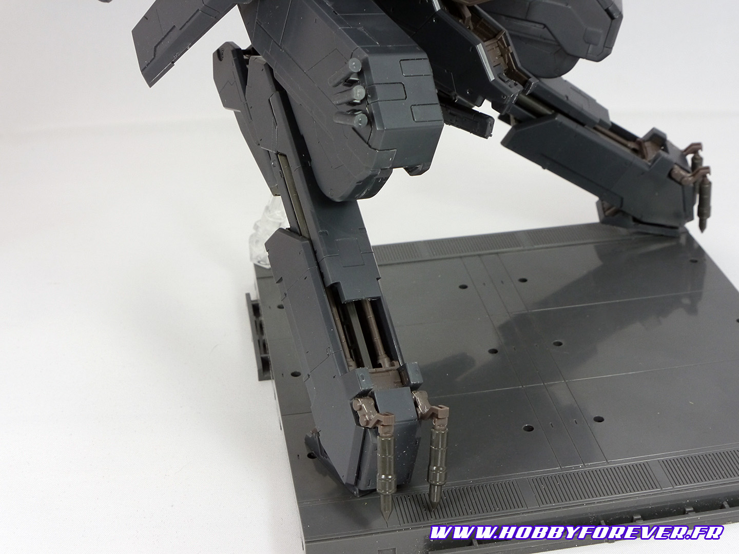 Metal Gear REX Black Ver. 1/100 - Review Metal Gear REX Black Ver. 1/100 - Review