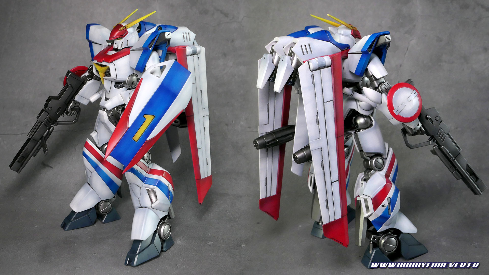 Le Dragonar équipé du Lifter avec les ailes rabattues. Le Dragonar équipé du Lifter avec les ailes rabattues.