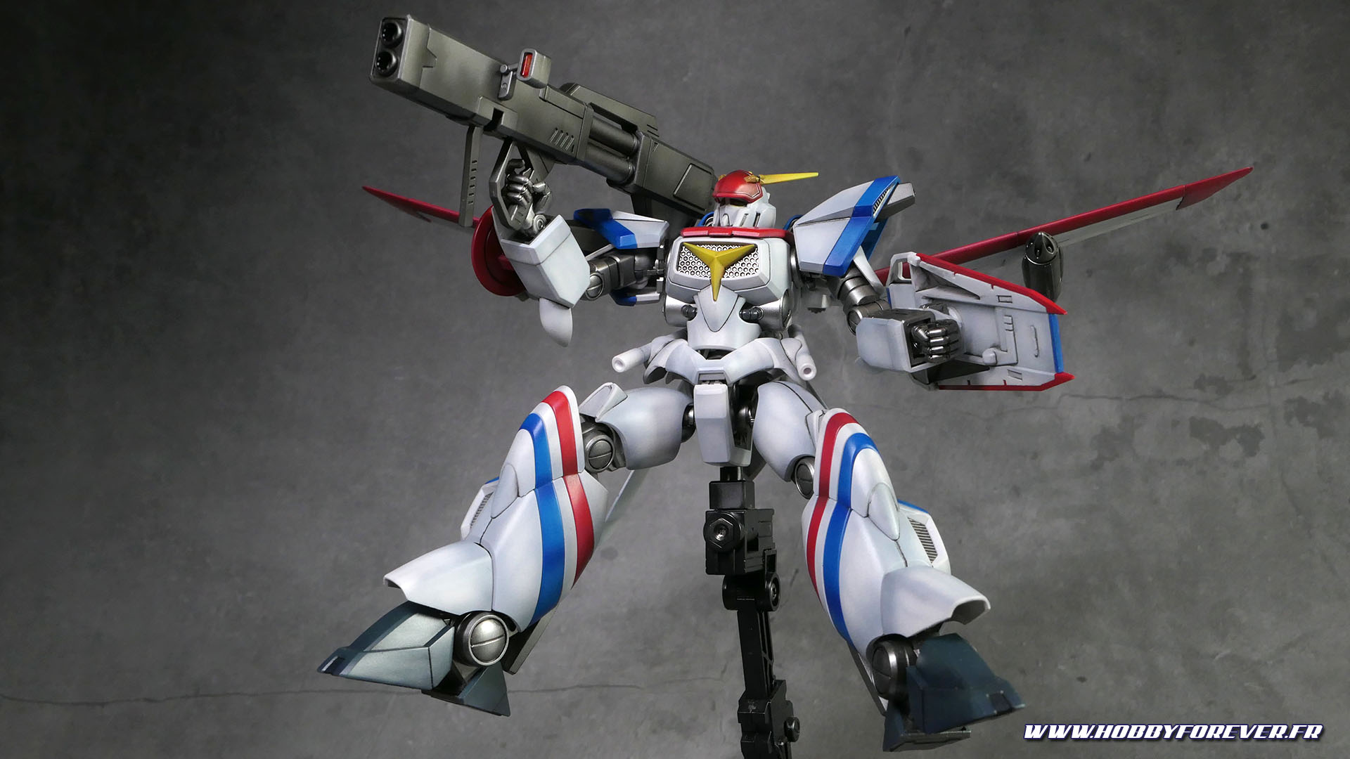 Le bazooka est assez imposant ! Le bazooka est assez imposant !