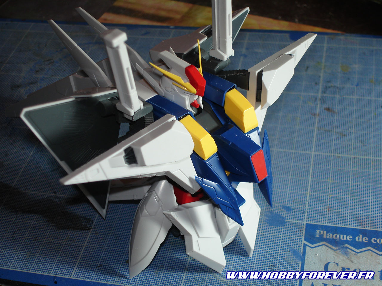 HG RX-105 Xi Gundoom - Out of Box HG RX-105 Xi Gundoom - Out of Box