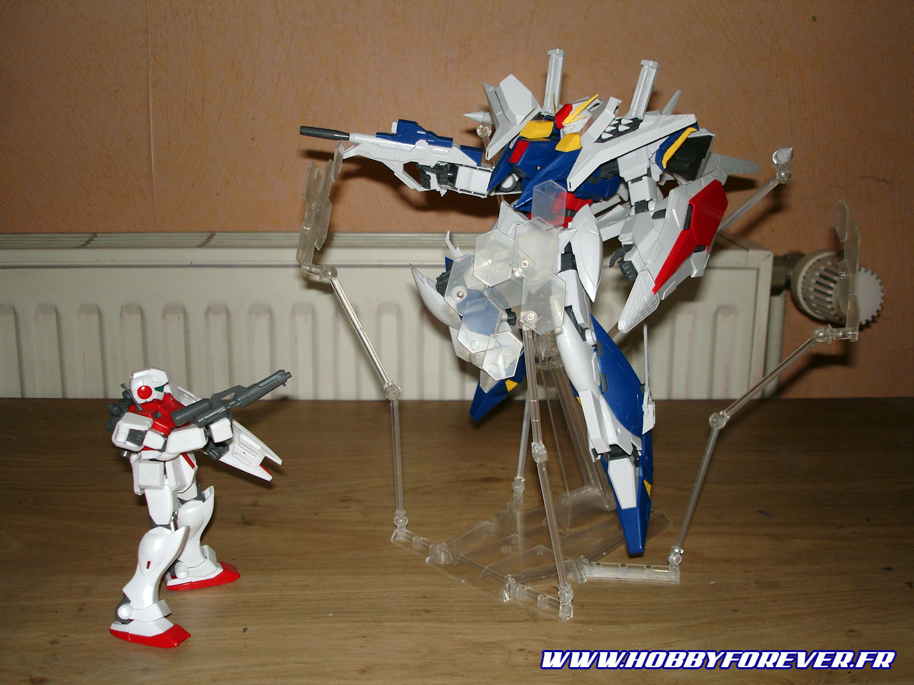 HG RX-105 Xi Gundoom - Out of Box HG RX-105 Xi Gundoom - Out of Box