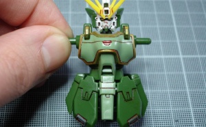 Tutoriel "No Paint" 1 - Améliorer facilement une maquette Gundam sortie de boite