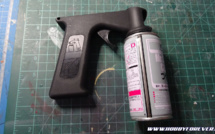 Review - Poignée pistolet à peinture pour bombes de peinture Review - Poignée pistolet à peinture pour bombes de peinture
